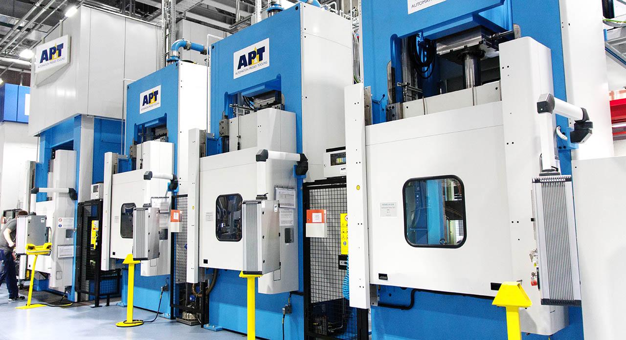 AP&T has built a fully automated and integrated production line for Aesculap’s manufacturing of sterile containers for surgical instruments and other surgical equipment.